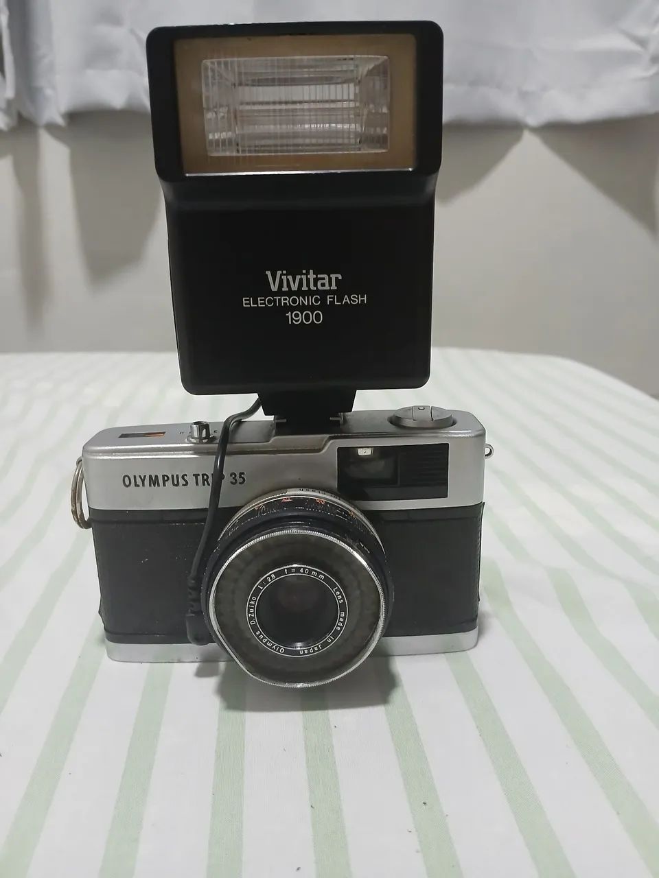 Câmera Olympus TRIP 35