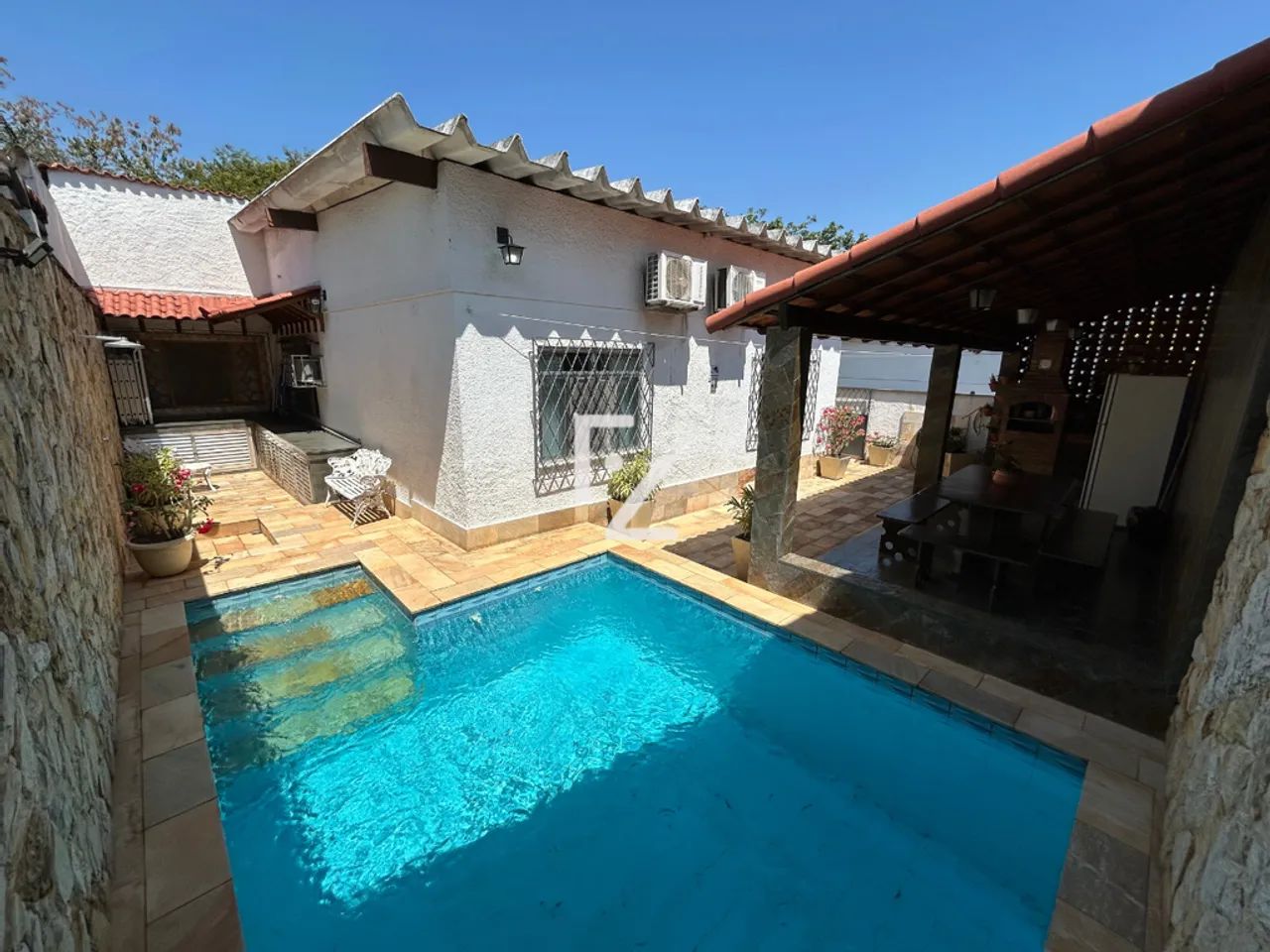 Casa linear de 3 quartos no Condomínio Bairro da Graça - Casa com cara de Casa
