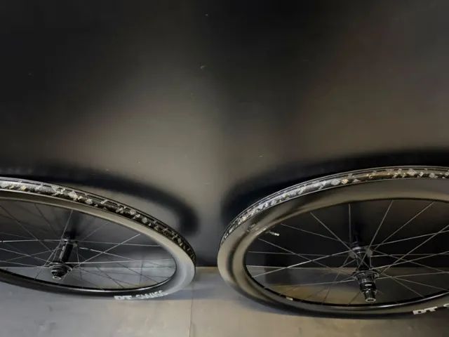 Par de rodas DT SWISS ARC 1600 muito conservadas - Ciclismo - Alto