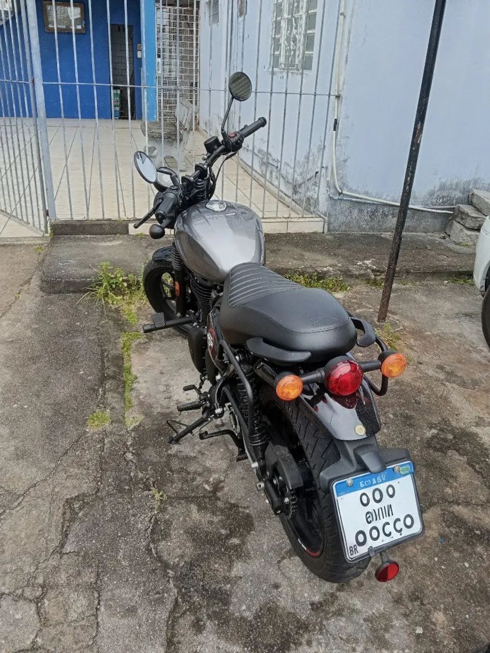 Hunter 350 2025