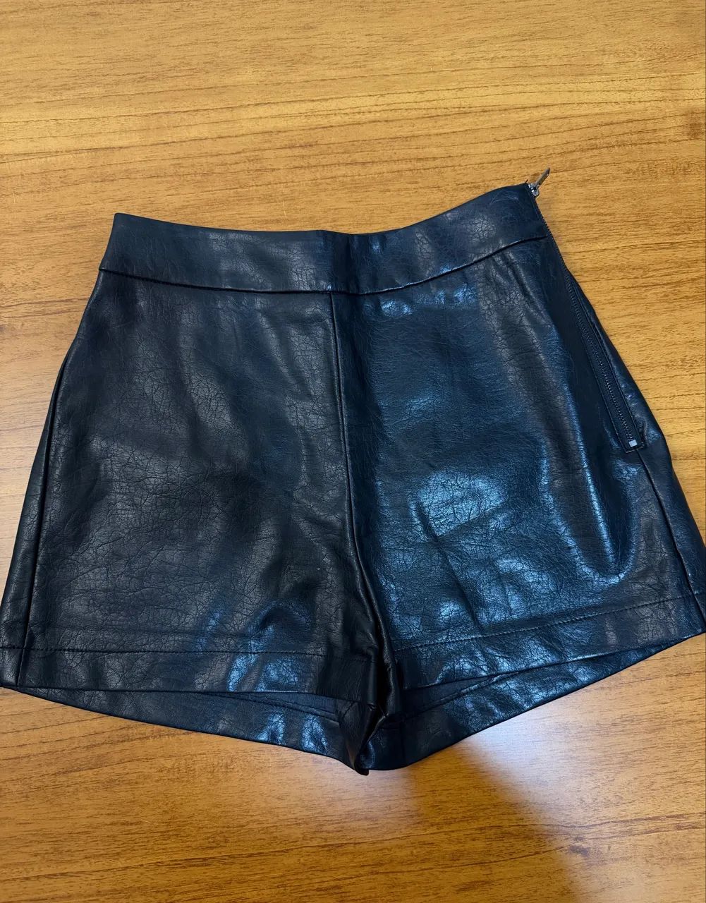 Short couro renner