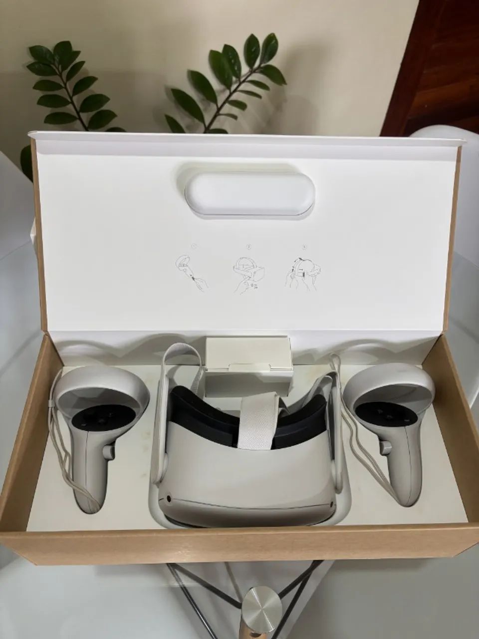 Meta Quest 2 64GB VR Sem Fio + Controles Originais - Ótimo Estado