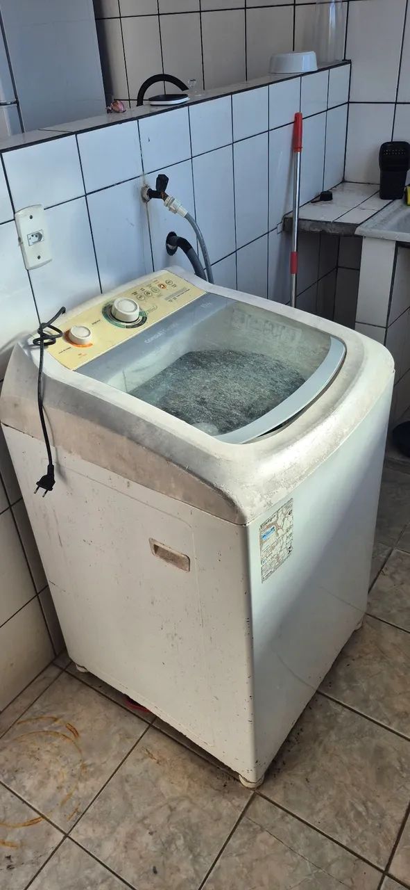 Máquina de lavar quebrada 