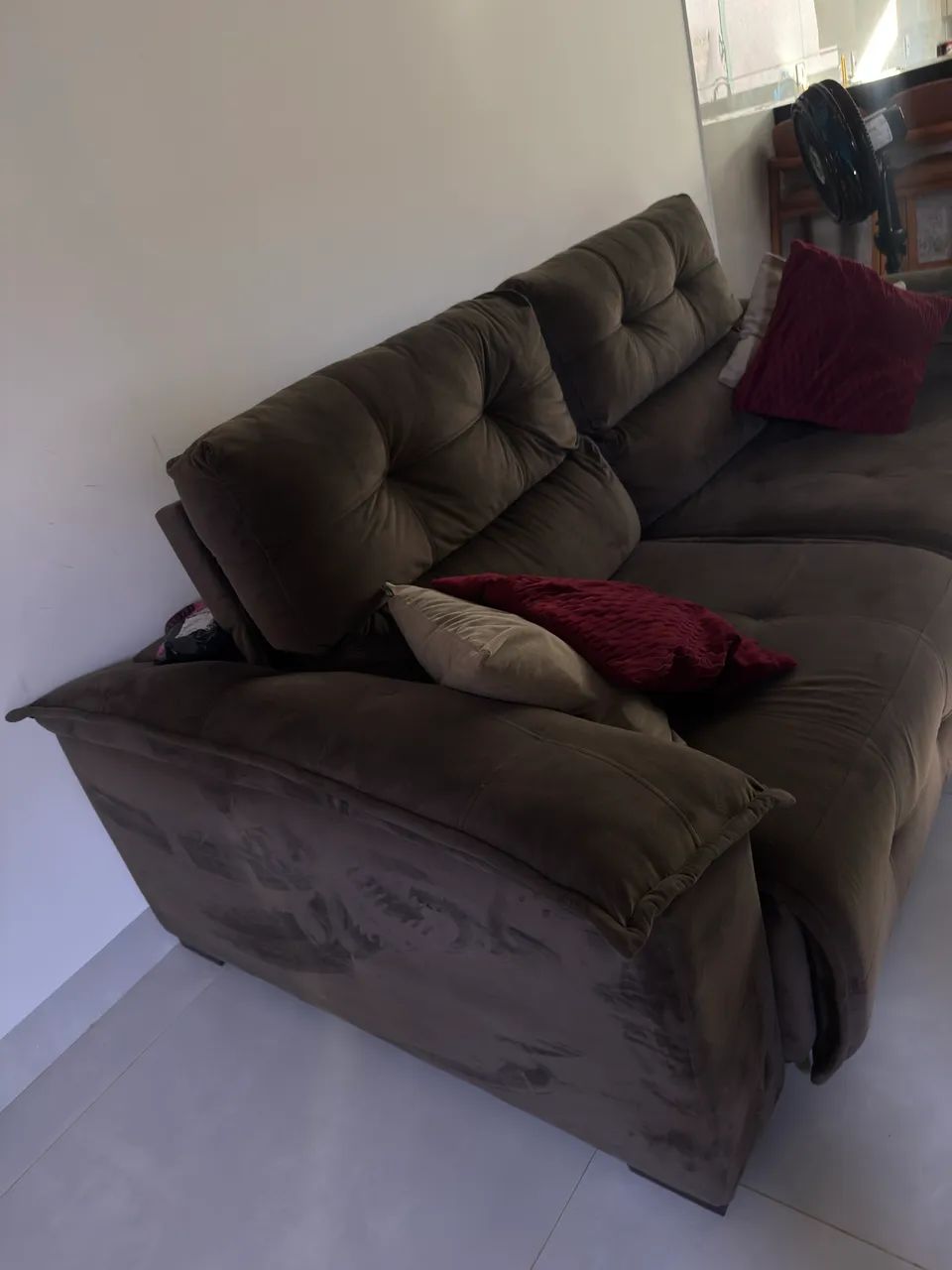 Sofá retrátil e reclinável  2.30 no veludo  - Foto 4