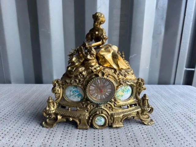 Relógio de mesa estilo vintage