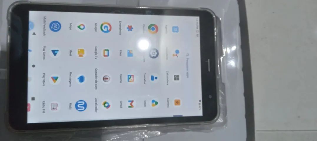 tablet multi M8 4G  32 GB 20 GHZ NMUITO NOVO VAI NA CAIXA SEM CARREGADOR