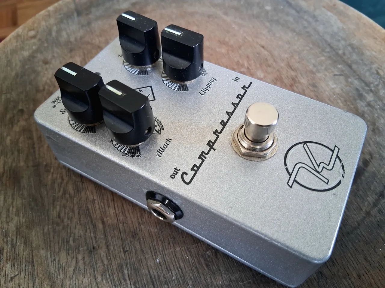 Keeley Compressor C4 original c/ caixa - Instrumentos musicais