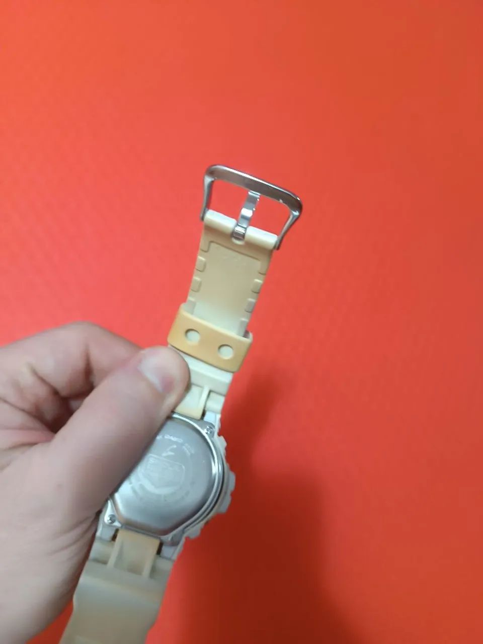 Relógio Casio de pulso original DW6900 NB cor branco  - Foto 2