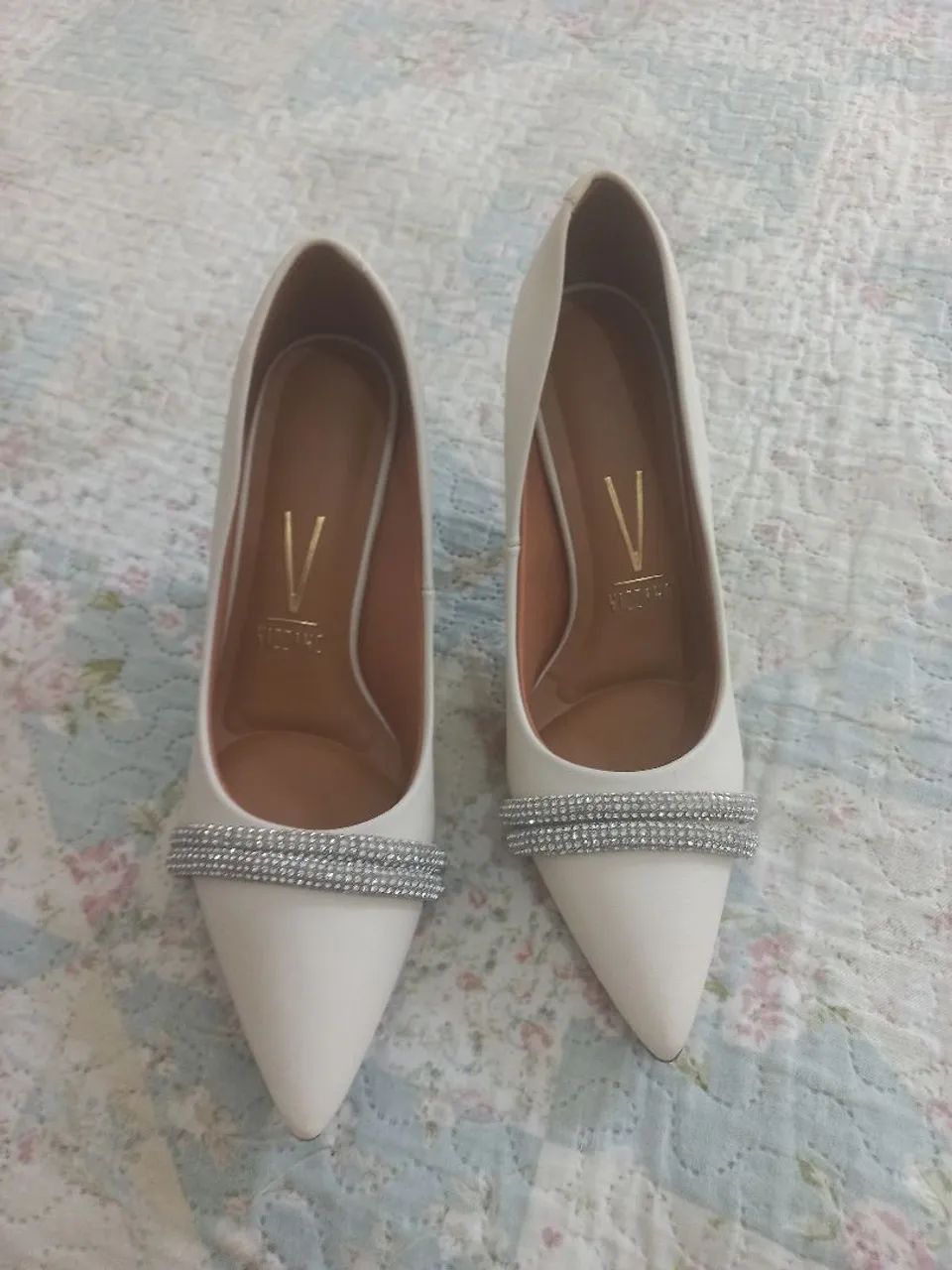 Sapato Vizzano Branco off - Foto 2