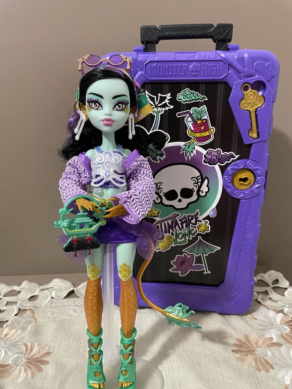 Boneca Monster High Skulltimate Secrets Gore-Geous Oasis Jinafire