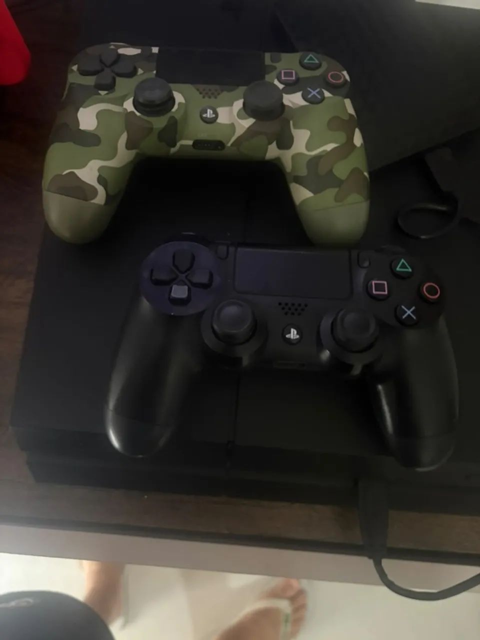 PS4 com 9 jogos e 2 controles - Foto 2