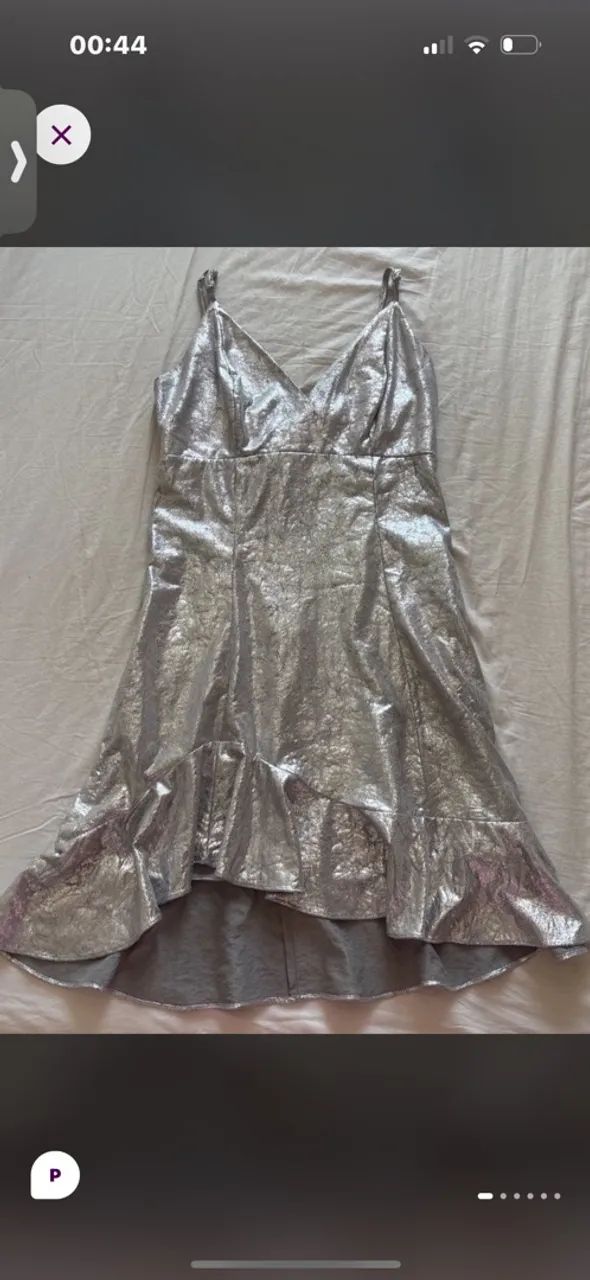 Vestido Amaro prata P 