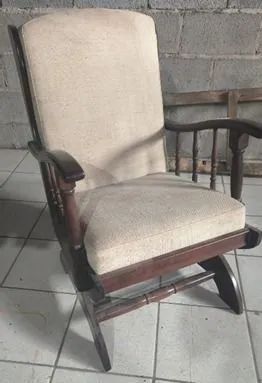 Poltrona balanço,tenho 2 unidades, valor unitário 