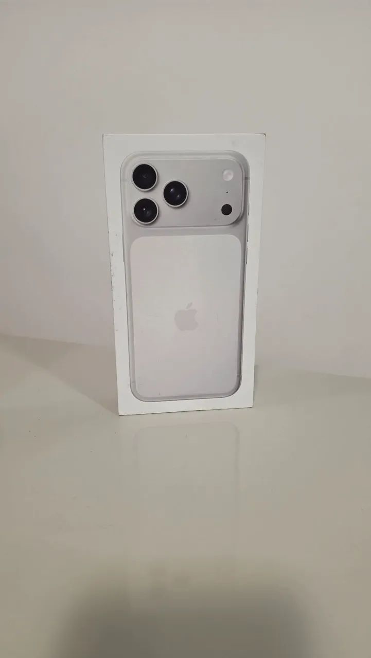 iPhone 17 Pro Max 256GB Silver - Lacrado - Foto 2