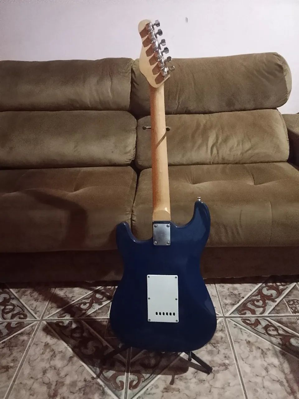 Vendo guitarra parte elétrica modificada  - Foto 5