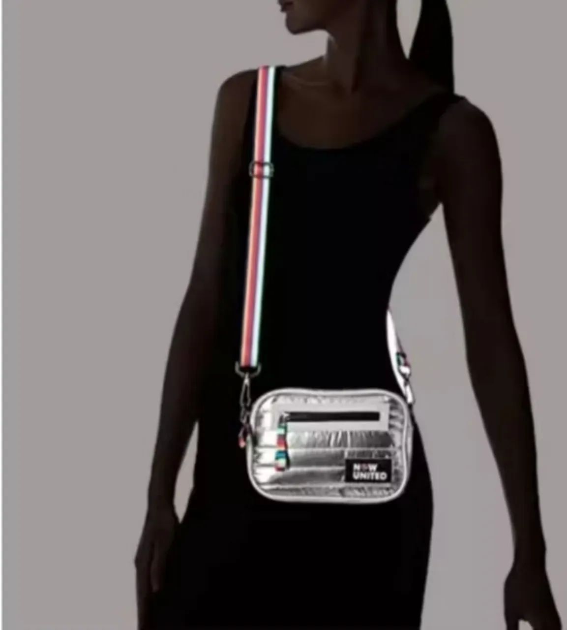 Bolsa 2 em 1 now United prateada  - Foto 4