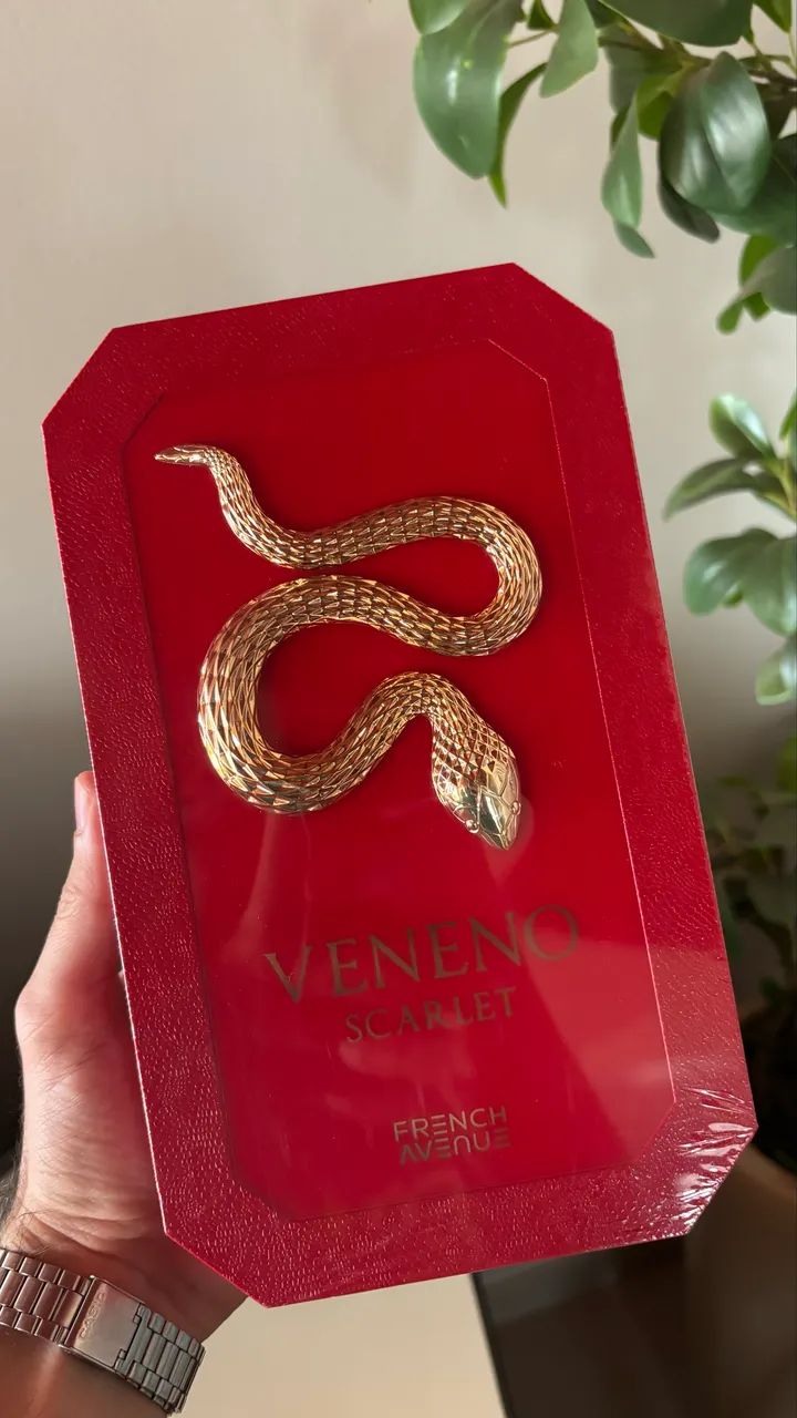 Perfume Veneno Scarlet