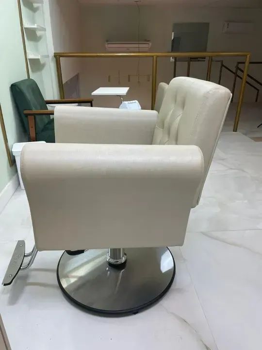 Cadeira de Cabeleleiro - Foto 2