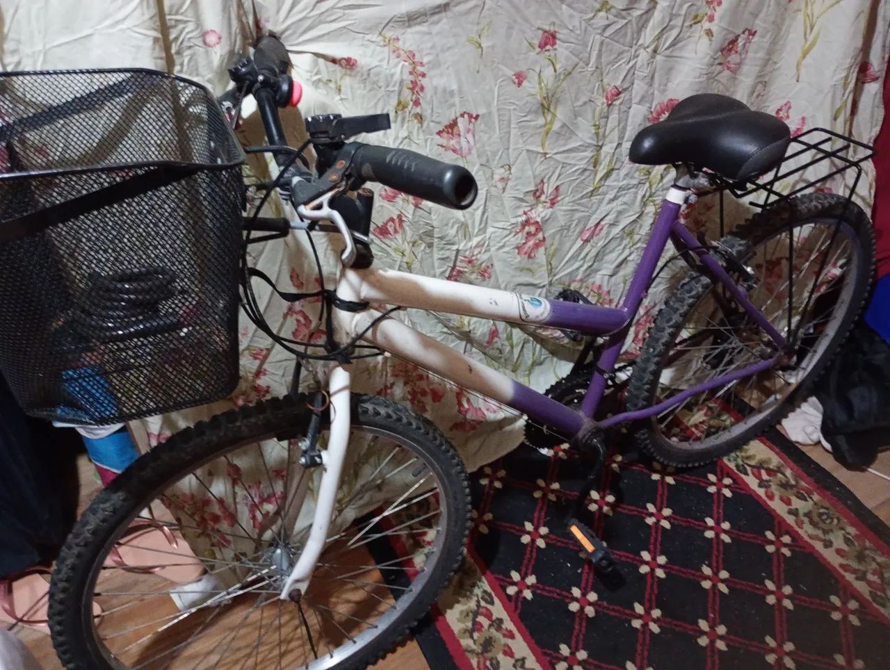 Bicicleta pouco usada 