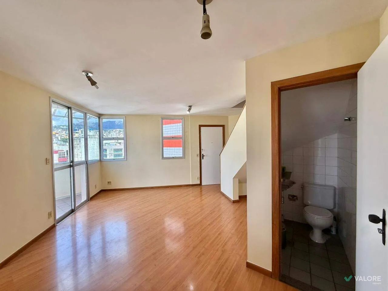 Cobertura de 2 quartos, à venda, no Carmo