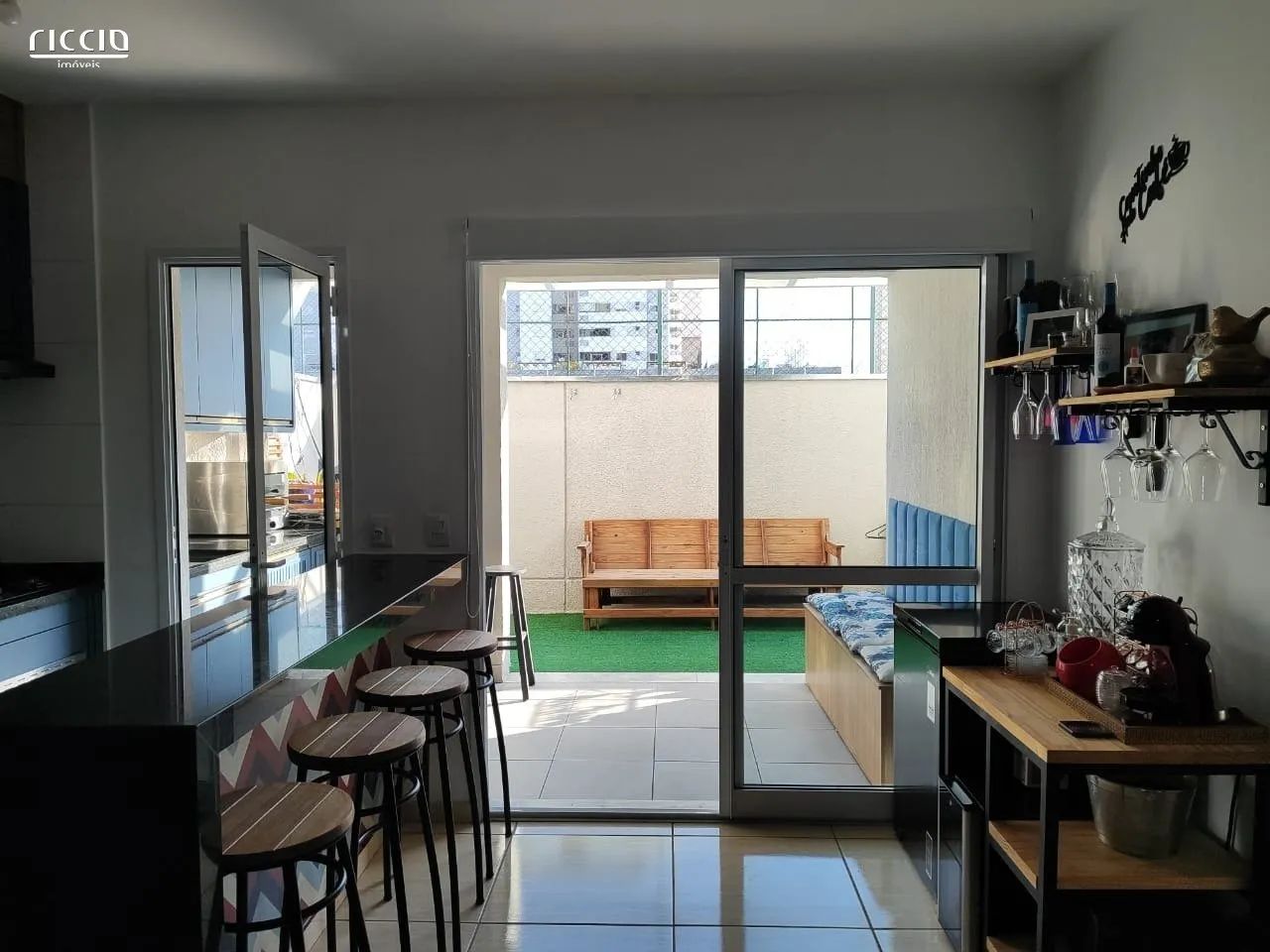 Apartamento Espaçoso com Quintal e Varanda Gourmet!
