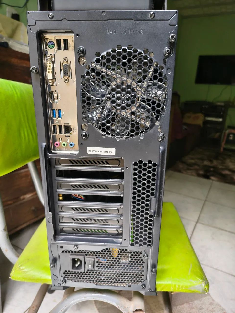 PC Desktop AMD Gigabyte - Ideal para Home Office e Internet (Barato) - Foto 2