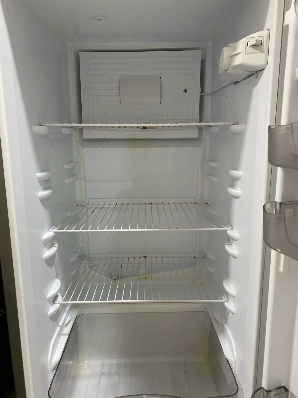 Geladeira 276L