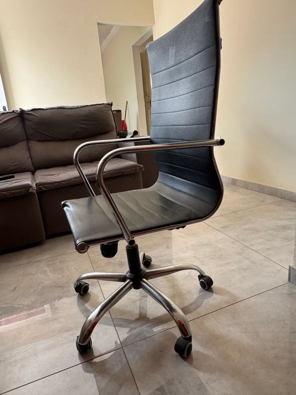 Cadeira executiva  - Foto 4