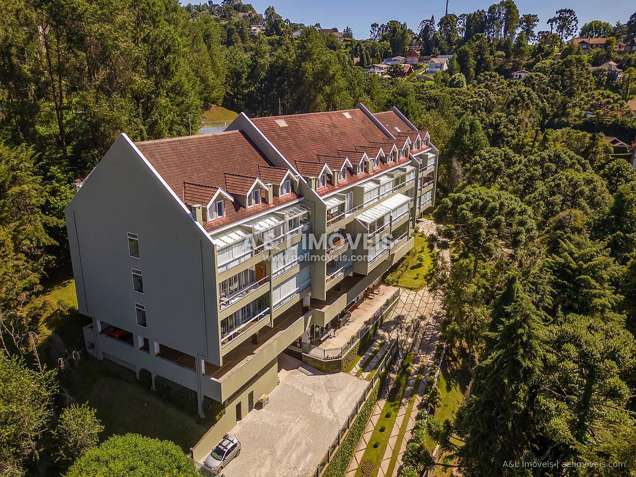 Duplex Jardim Manancial | 179 m², Calefação e Lazer Completo - Foto 2