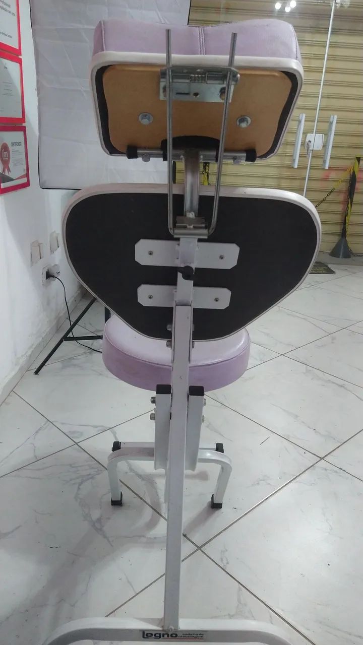 Cadeira para sobrancelha ou maquiagem  - Foto 5