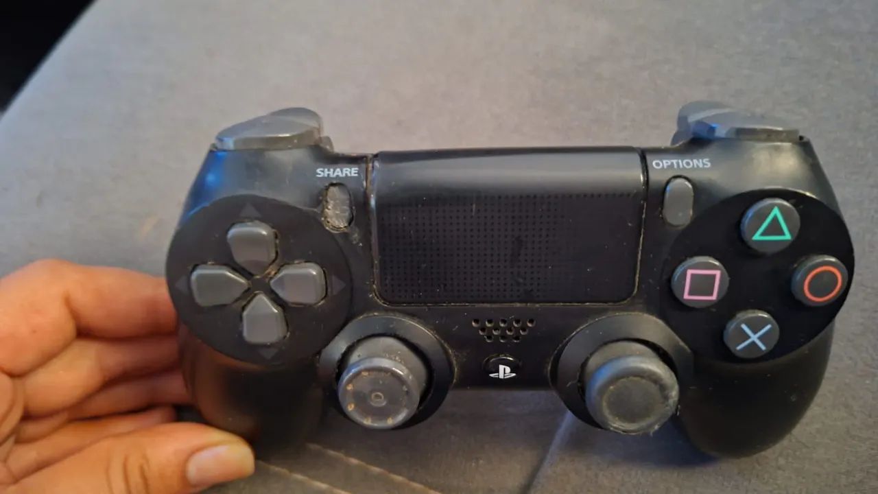 Vende Playstation 4 Slim - Foto 2
