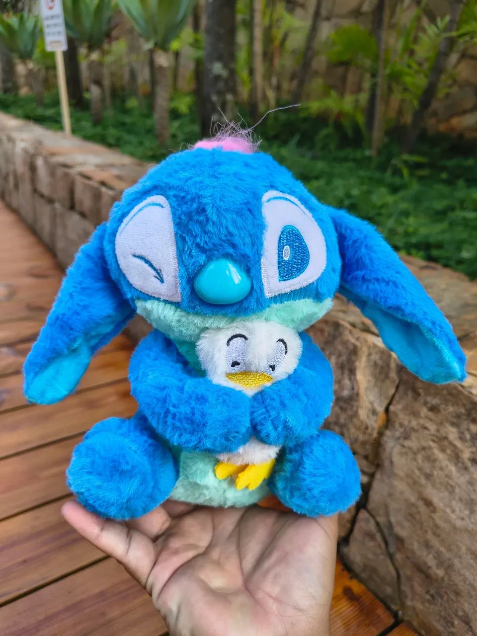 Stitch Patinho 25cm - Foto 3
