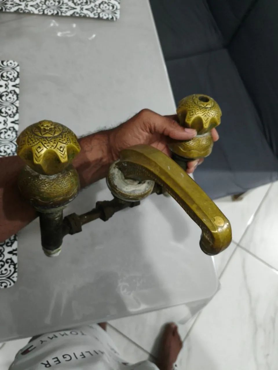 Torneira antiga em bronze  - Foto 2