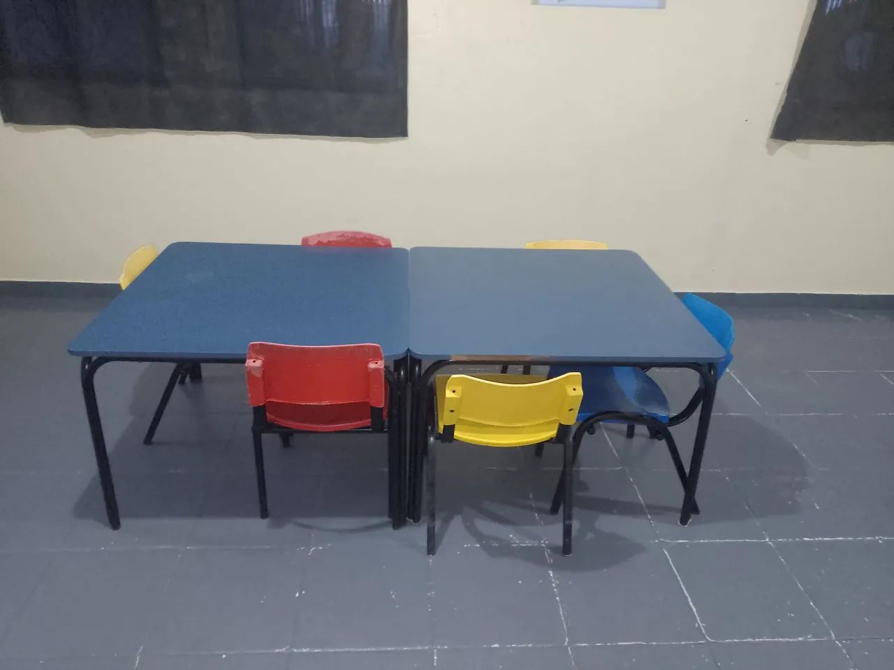 Cinco mesa Escolar  - Foto 3