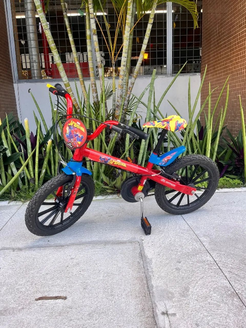 Bicicleta aro 16 marca Nathor - Homem Aranha