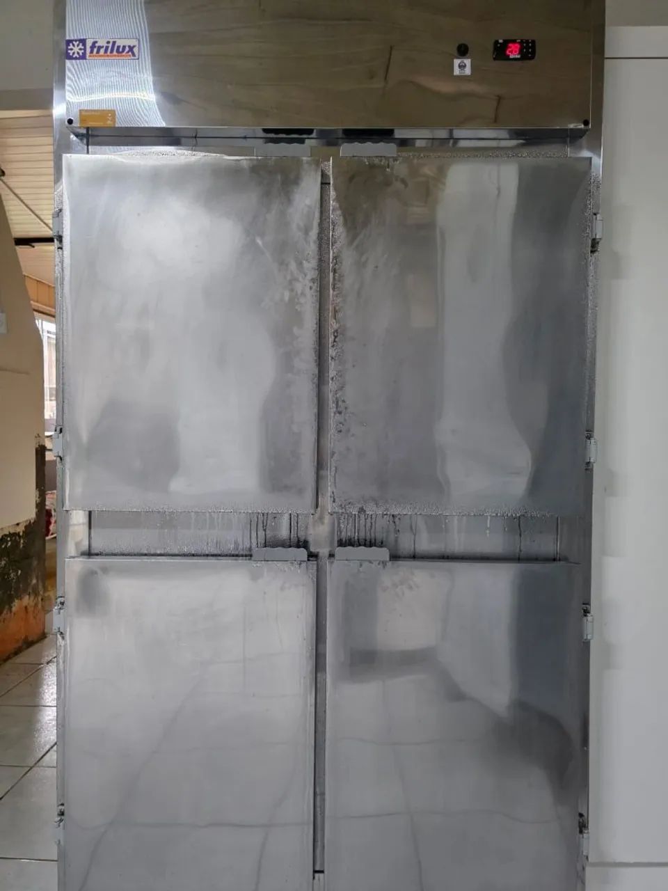 Geladeira industrial 4 portas