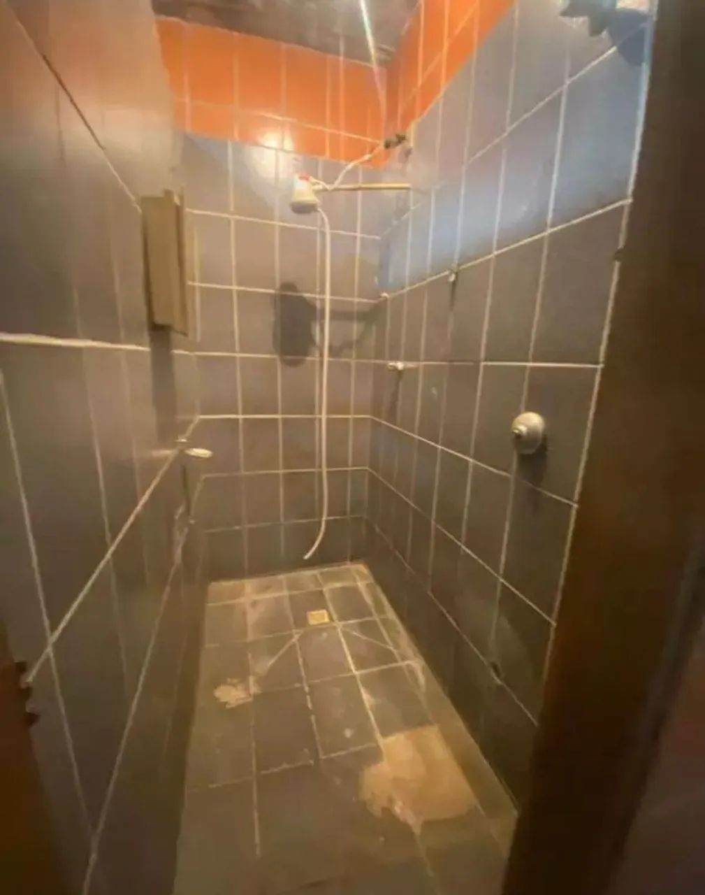 VENDE-SE CASA COM LOTE AMPLO - Foto 3