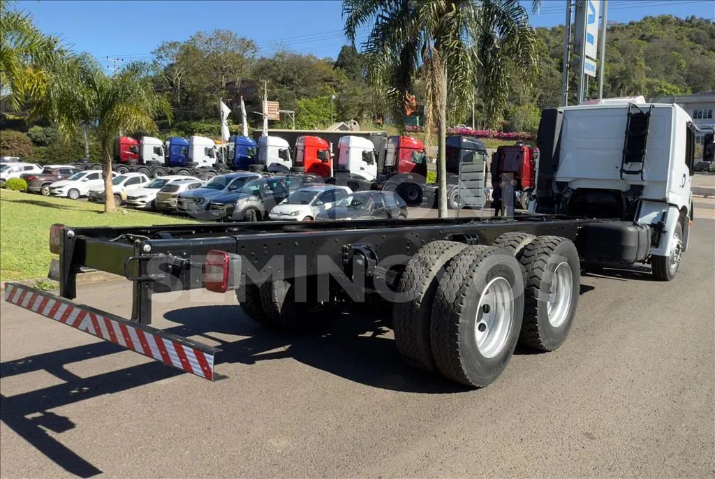 VOLKSWAGEN CONSTELLATION 24-280 CRM 6X2, ANO 2014/15 - Foto 5