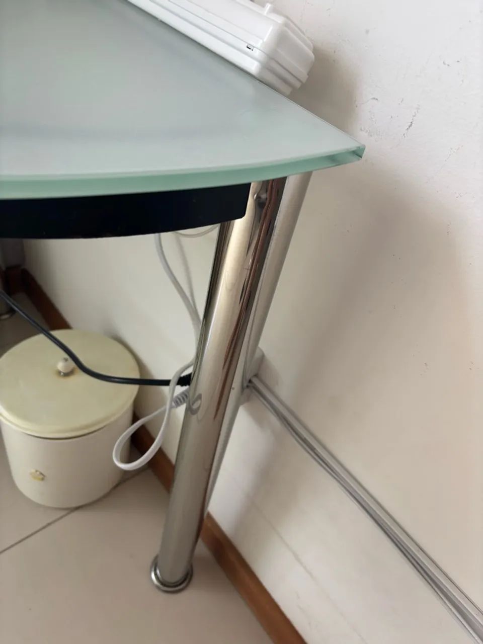 Mesa de escritório de vidro - Foto 5