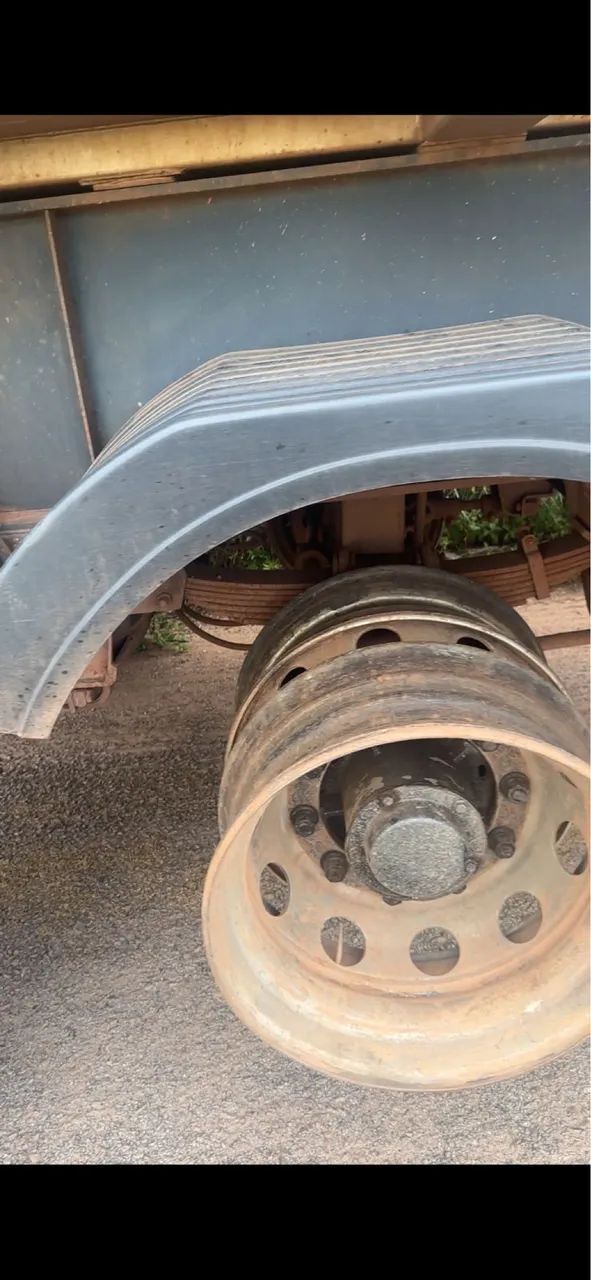 Semi reboque , caçamba basculante  - Foto 3