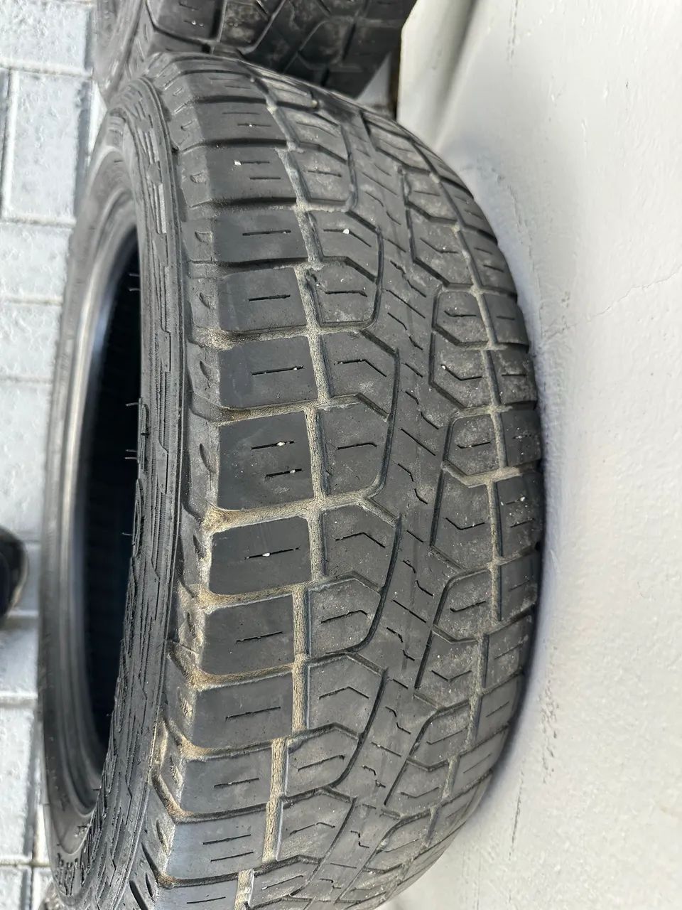 Pneus pirelli scorpion roda 16