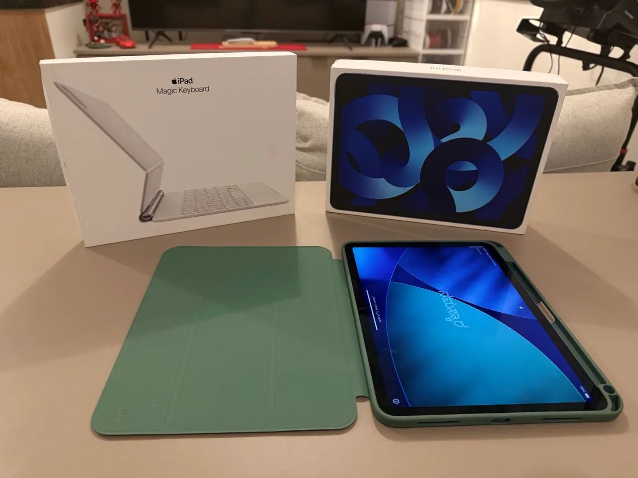 iPad Air 5 + Magic Keyboard | Pouquíssimo Usado