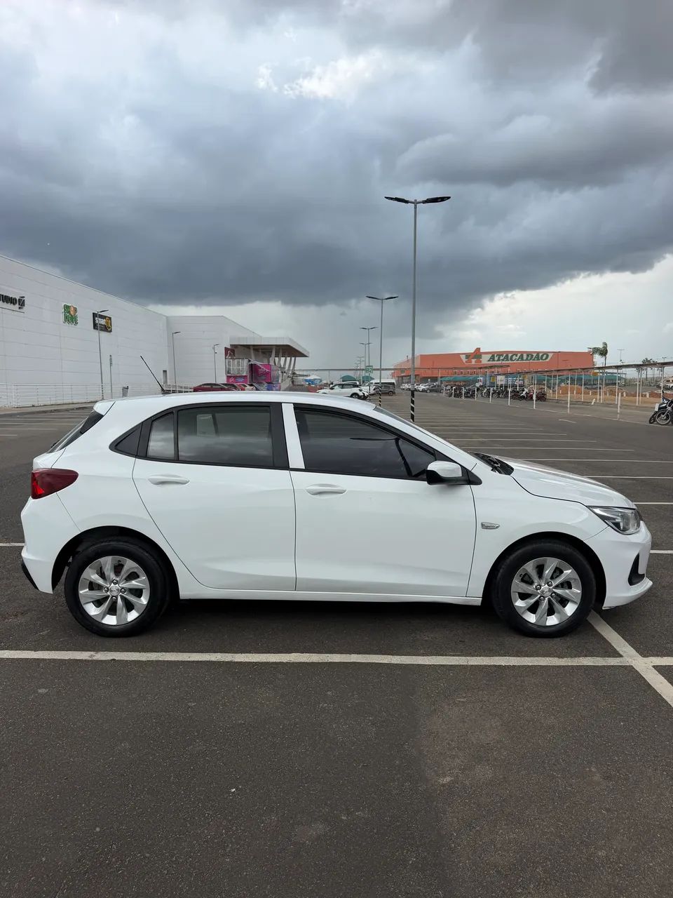 Chevrolet Onix ONIX HATCH LTZ 1.0 12V TB Flex 5p Mec. 2021
