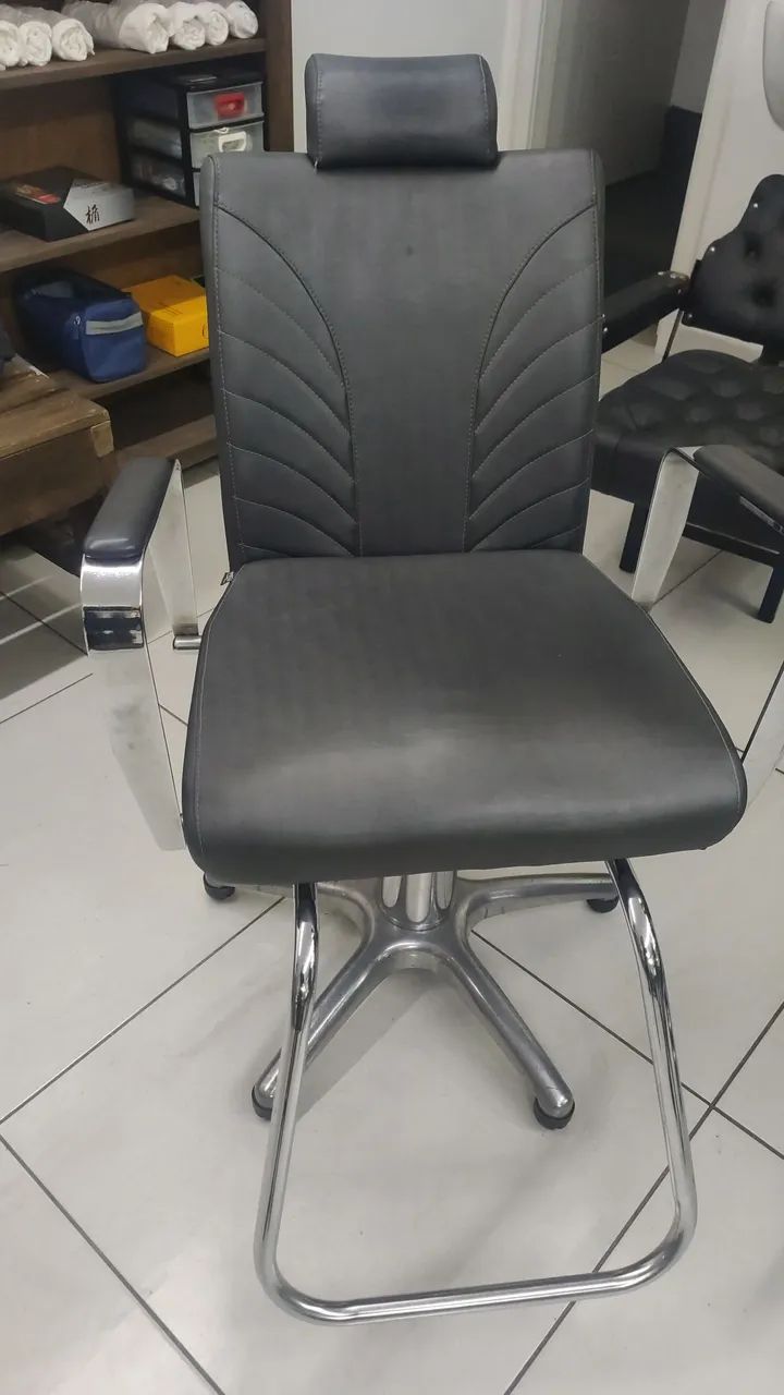 Vendo cadeira hidráulica para estética  - Foto 4