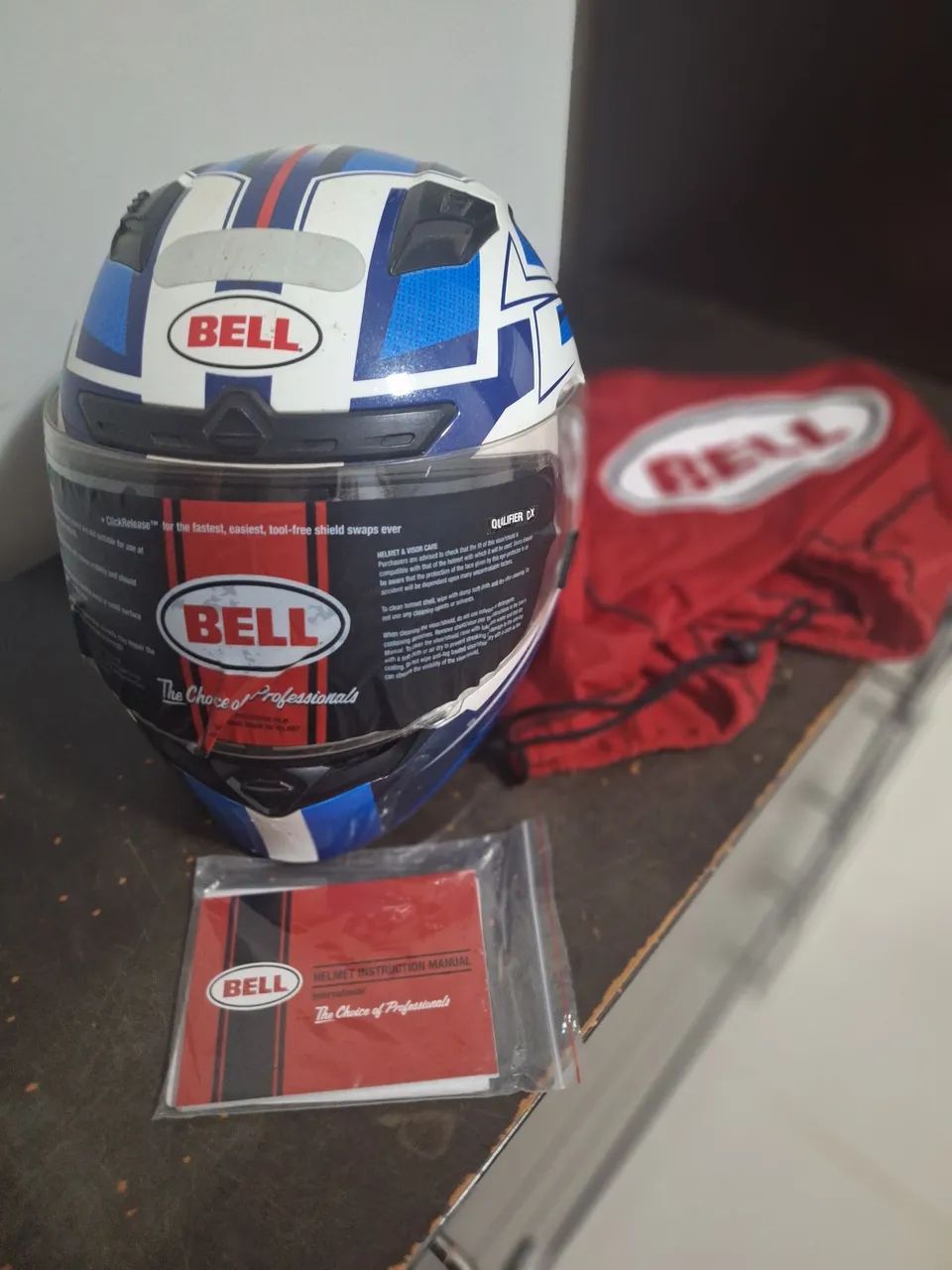 Capacete Bell Qualifier Branco e azul