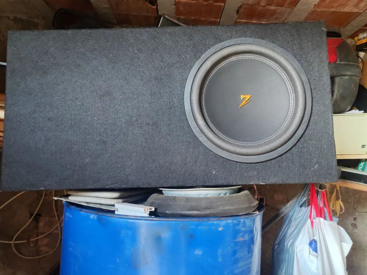Caixa com subwoofer zetta 450rms novo 