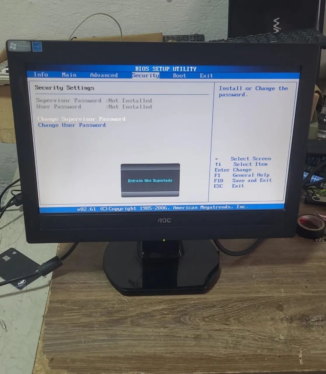 Monitor AOC