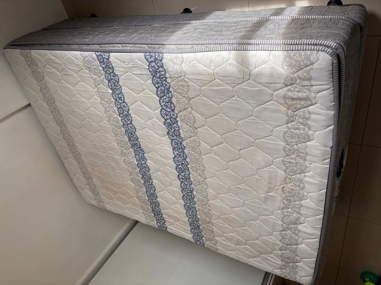 Cama + box Casal - $450