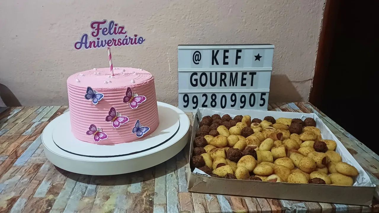 Kit festas. Salgados e doces..