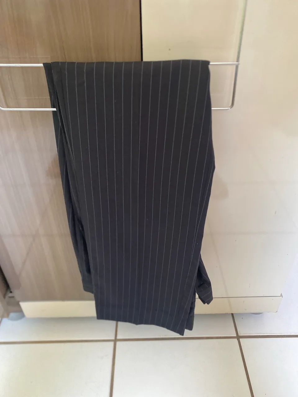 Vendo conjunto de blazer e calça listrada  - Foto 3